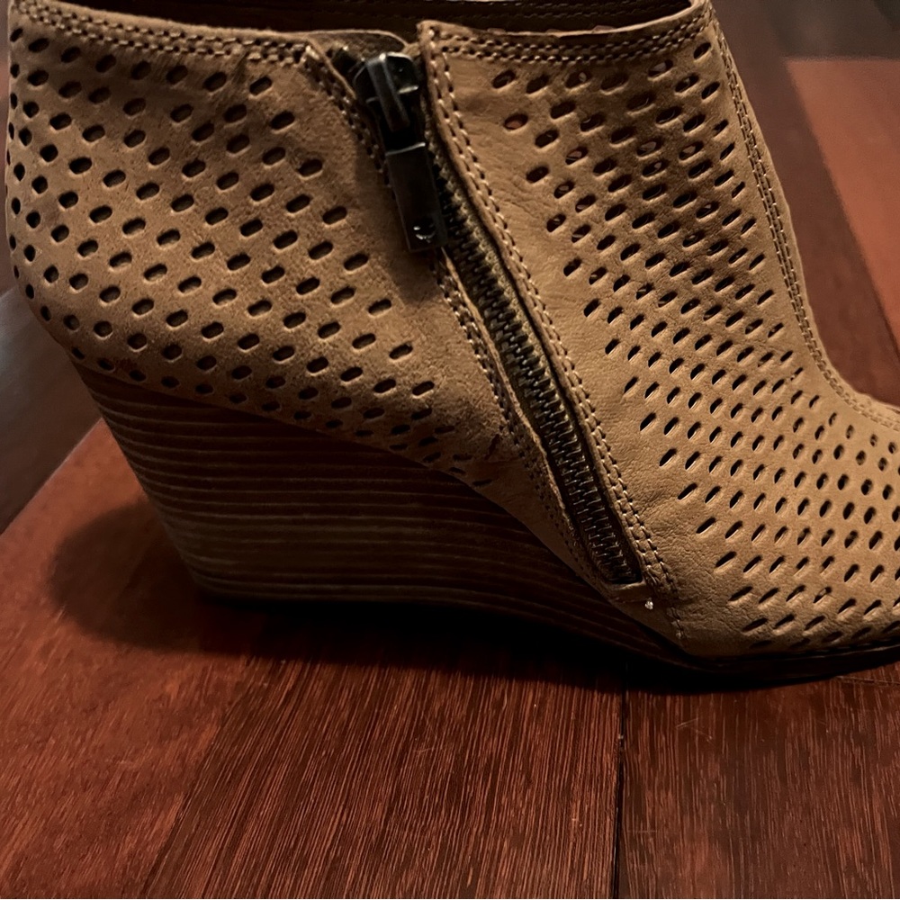 Lucky Brand Heels New